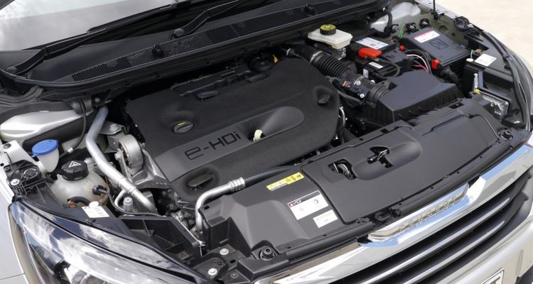 Why PP LGF30 Outperforms PA6 GF30 in Hot-Humid Automotive Cooling Shrouds