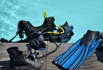 Marine & Offshore Equipment Marine & Offshore Equipment